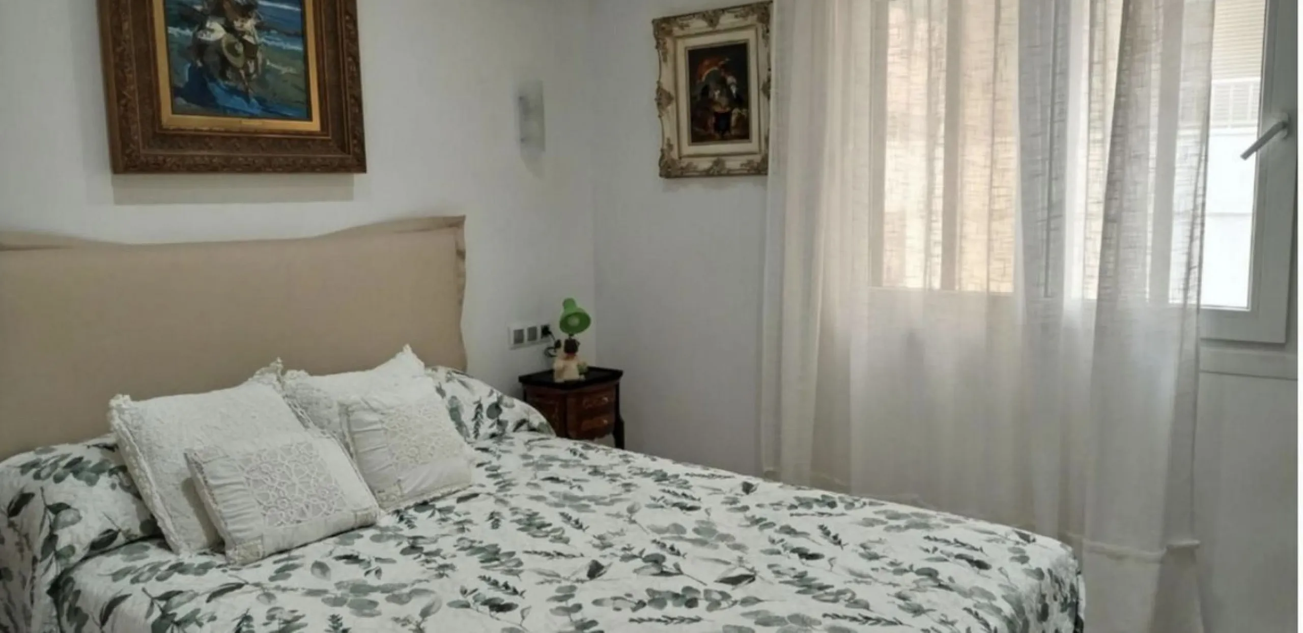 Elegant apartment in the heart of Marbella – just steps from the beach and the port!
