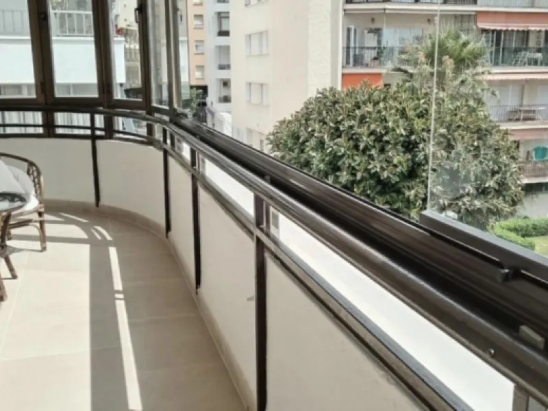 Elegant apartment in the heart of Marbella – just steps from the beach and the port!