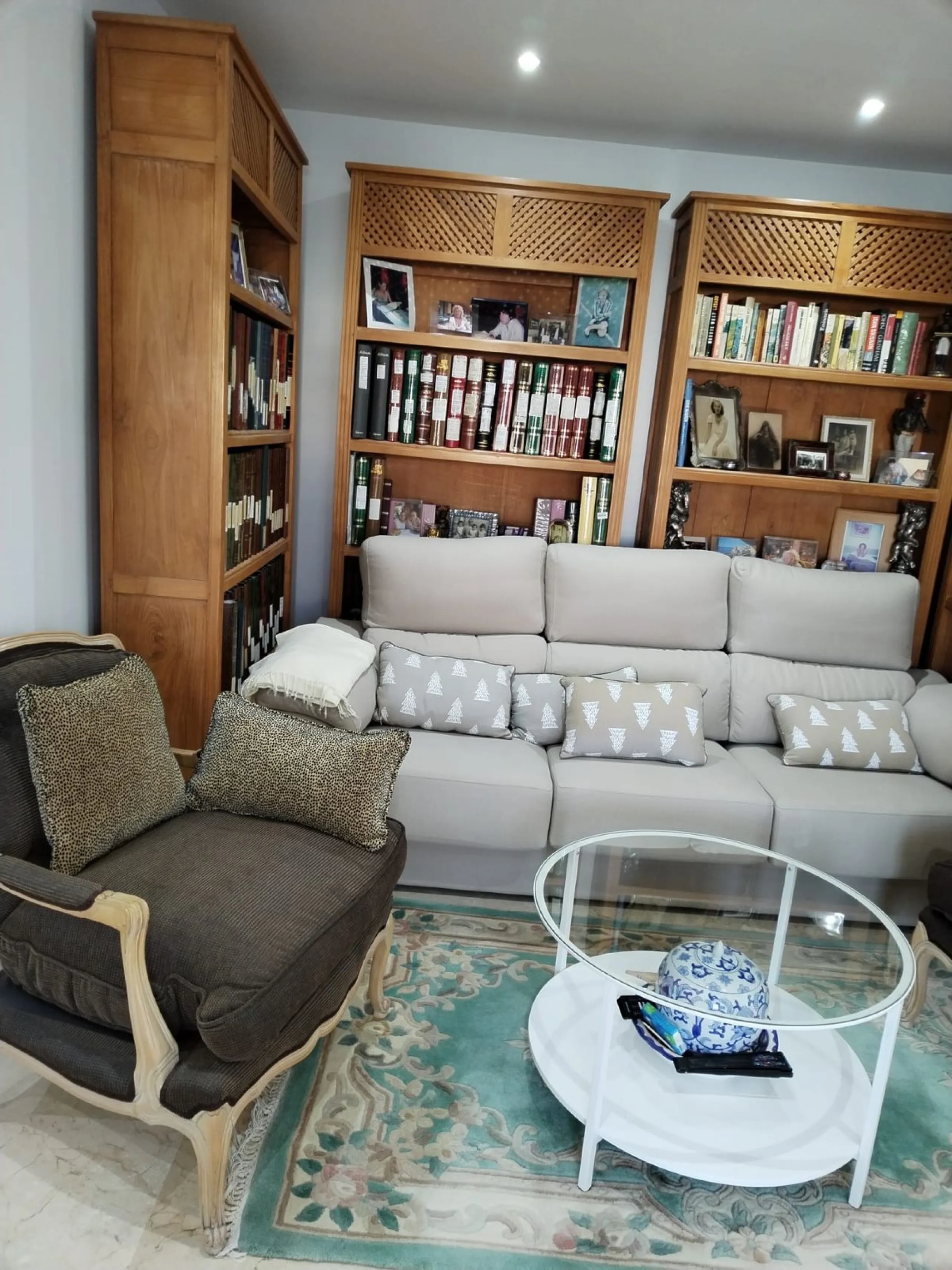 Elegant apartment in the heart of Marbella – just steps from the beach and the port!