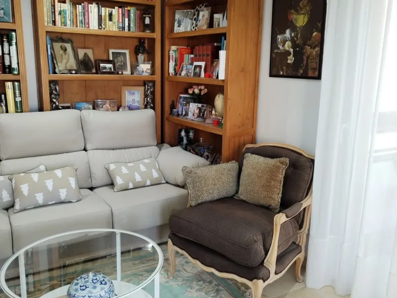 Elegant apartment in the heart of Marbella – just steps from the beach and the port!