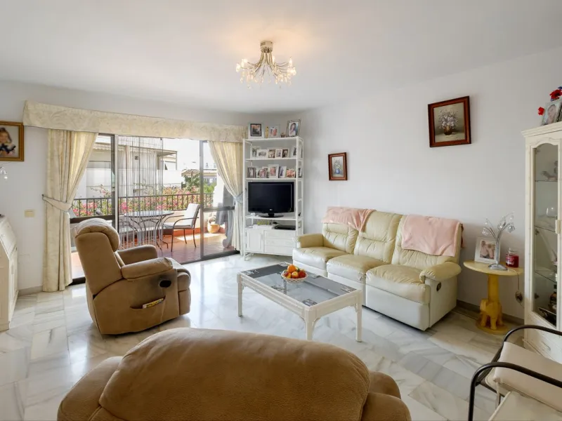 Stylish 2-Bedroom Apartment with Pool and Garden Views in Central Nerja – €550,000