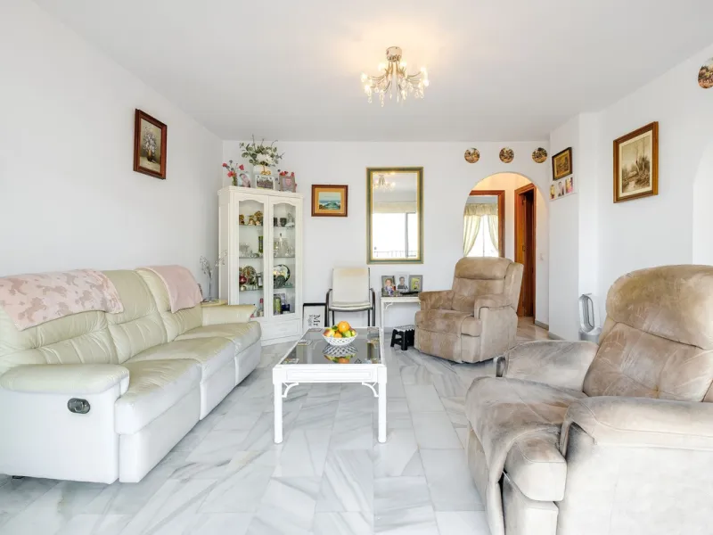 Stylish 2-Bedroom Apartment with Pool and Garden Views in Central Nerja – €550,000
