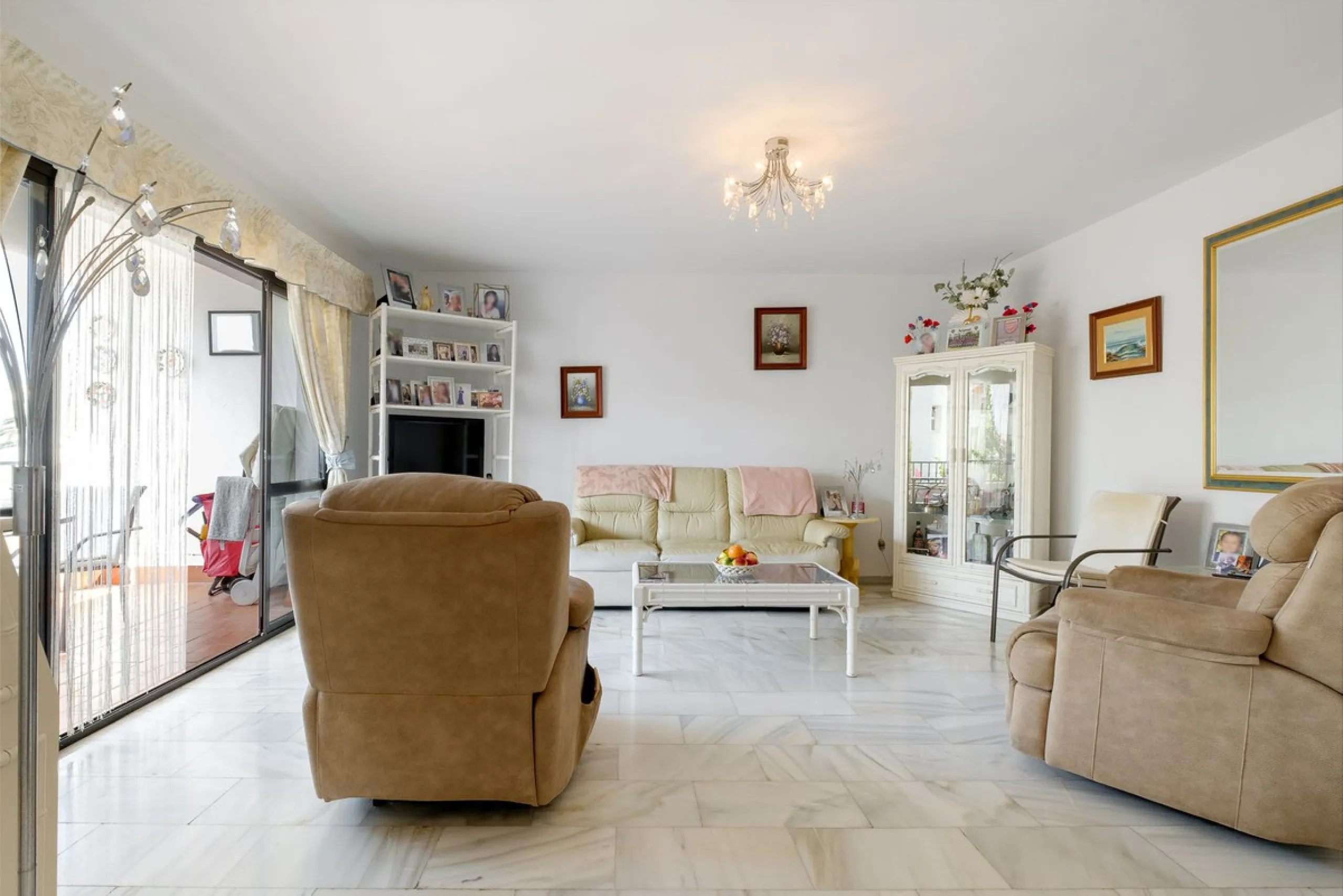Stylish 2-Bedroom Apartment with Pool and Garden Views in Central Nerja – €550,000