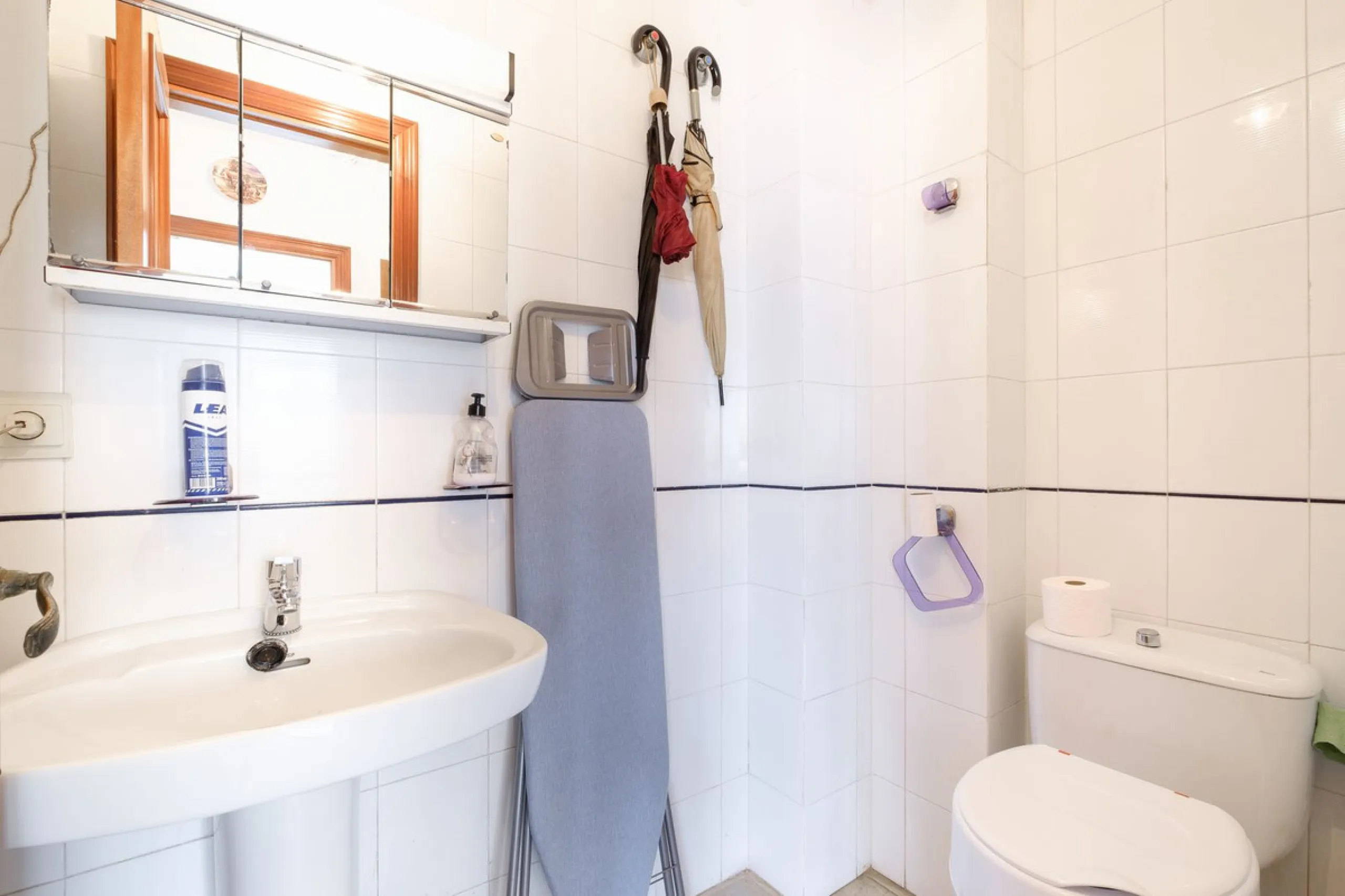 Stylish 2-Bedroom Apartment with Pool and Garden Views in Central Nerja – €550,000