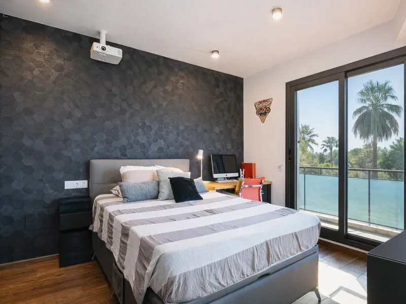 Exclusive villa with panoramic views in Sitges