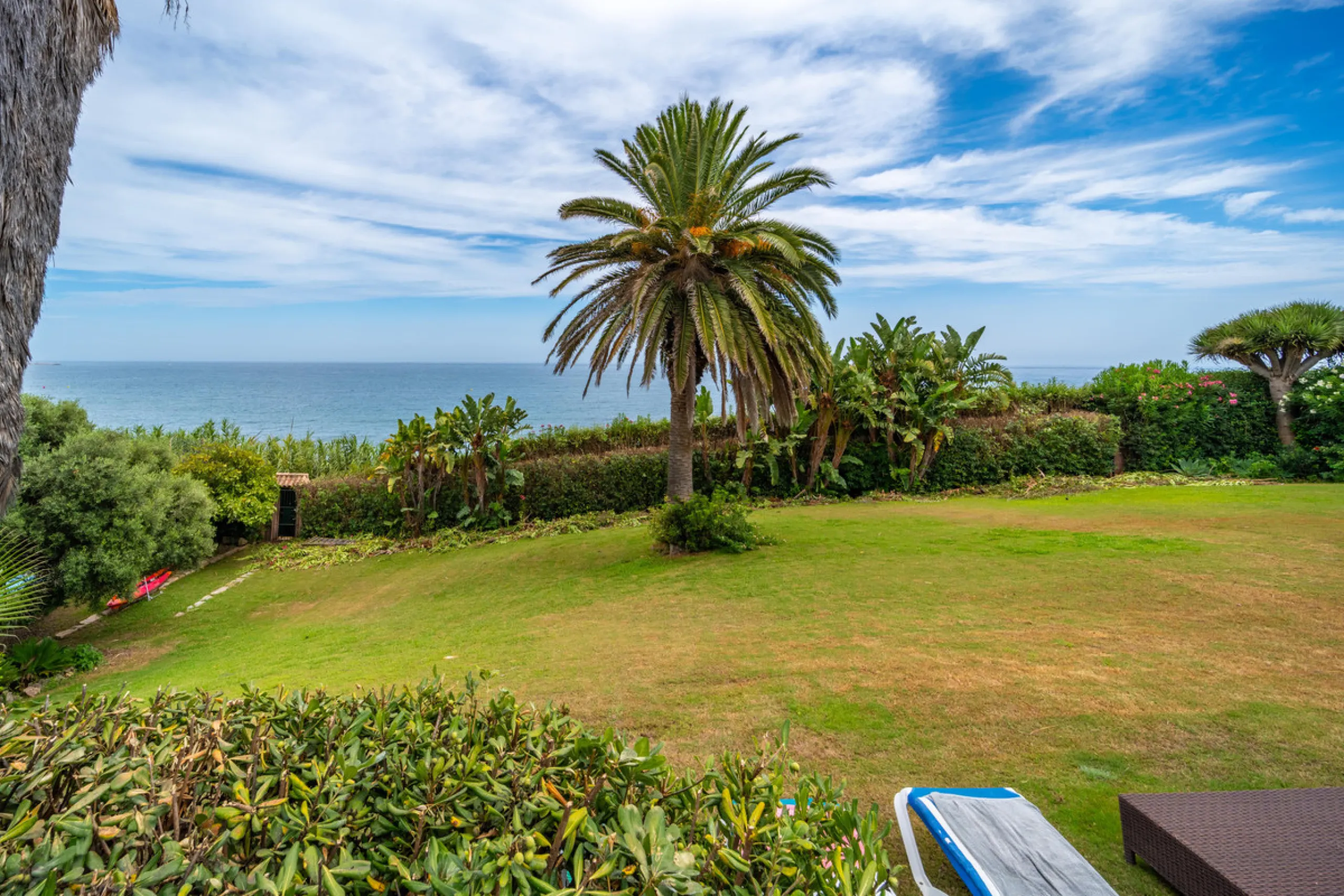 Außergewöhnliches Anwesen in erster Meereslinie an der Neuen Goldenen Meile, Estepona