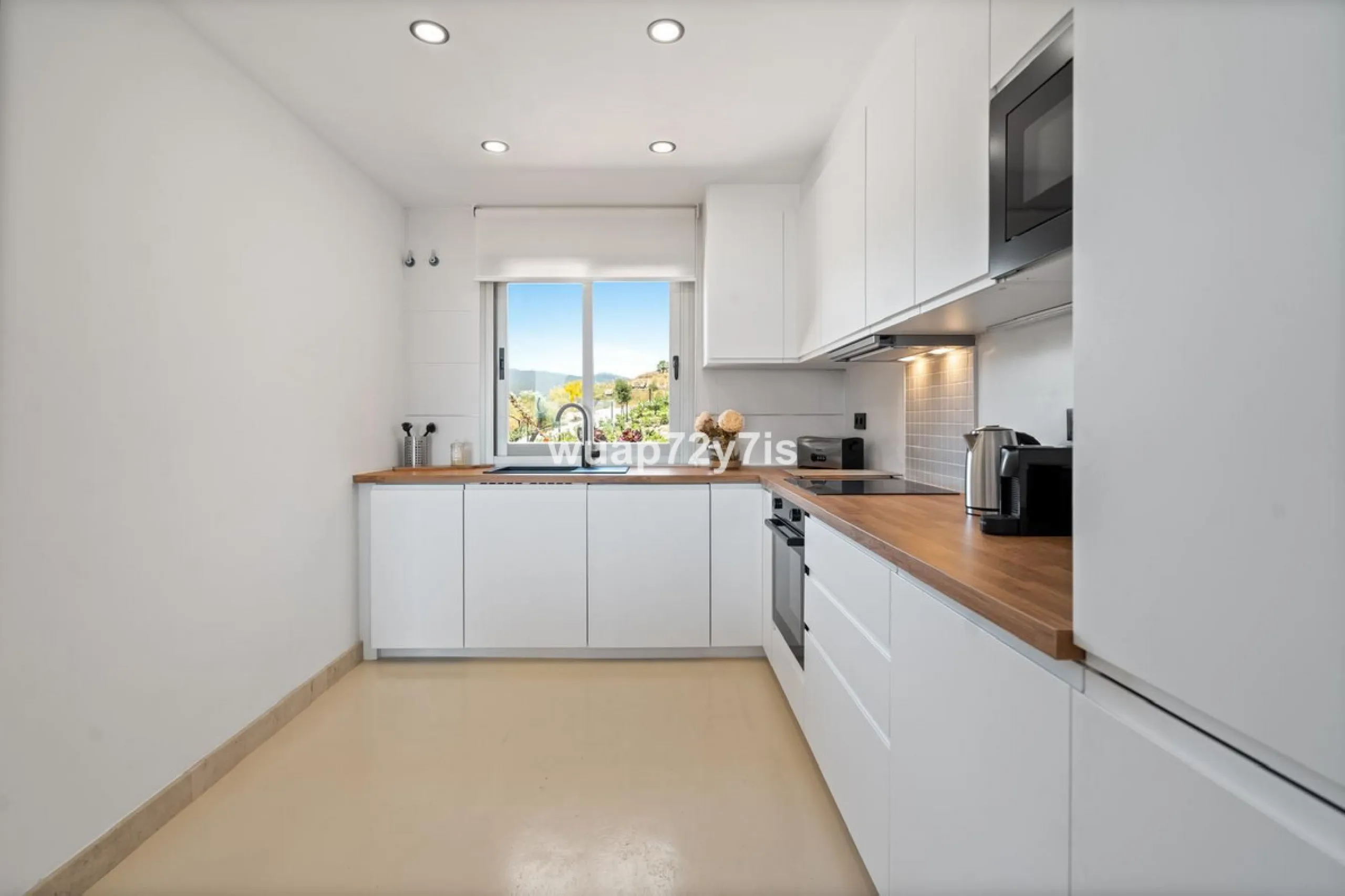 Stunning 2-Bedroom Penthouse – La Resina Golf, Selwo, Estepona