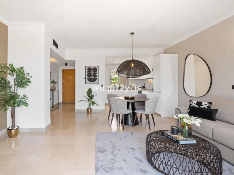 Stunning 2-Bedroom Penthouse – La Resina Golf, Selwo, Estepona