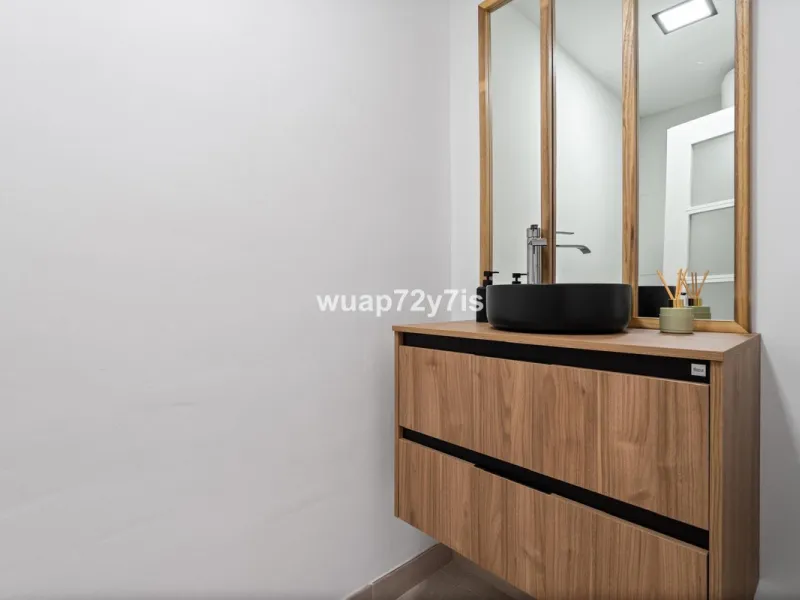 Stunning 2-Bedroom Penthouse – La Resina Golf, Selwo, Estepona