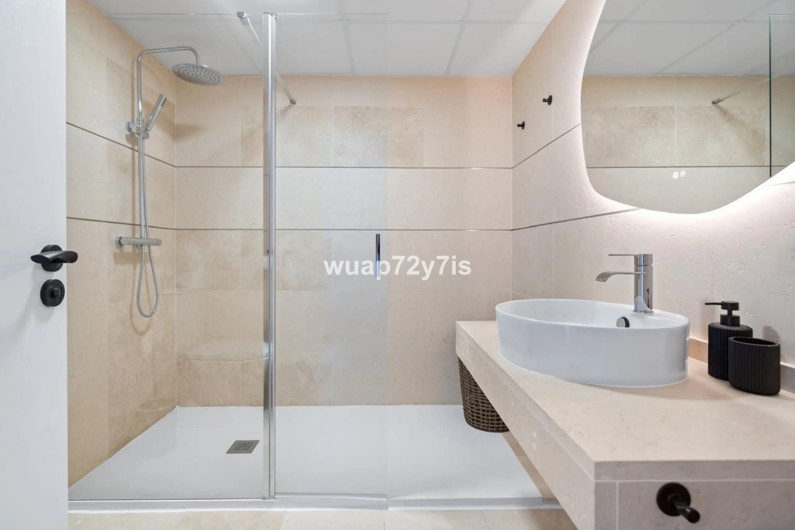 Stunning 2-Bedroom Penthouse – La Resina Golf, Selwo, Estepona