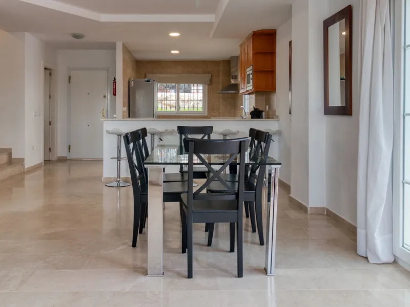 Very spacious home in the scenic Golf Resort near Malaga.