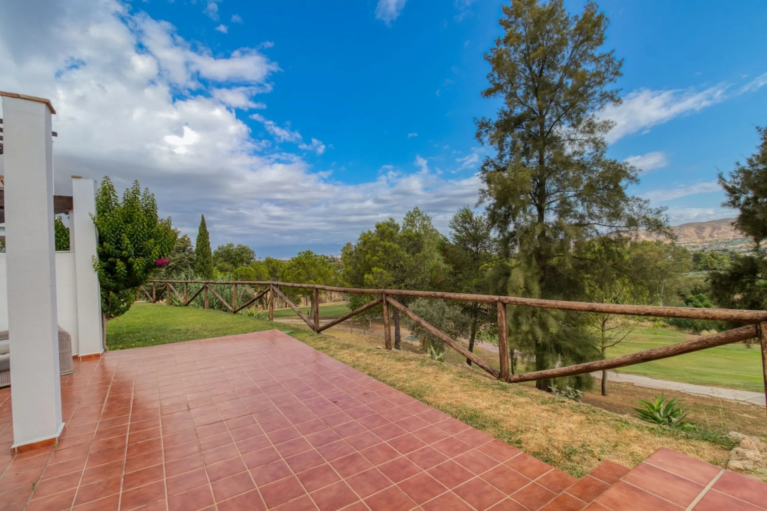 Very spacious home in the scenic Golf Resort near Malaga.