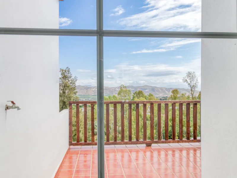 Very spacious home in the scenic Golf Resort near Malaga.