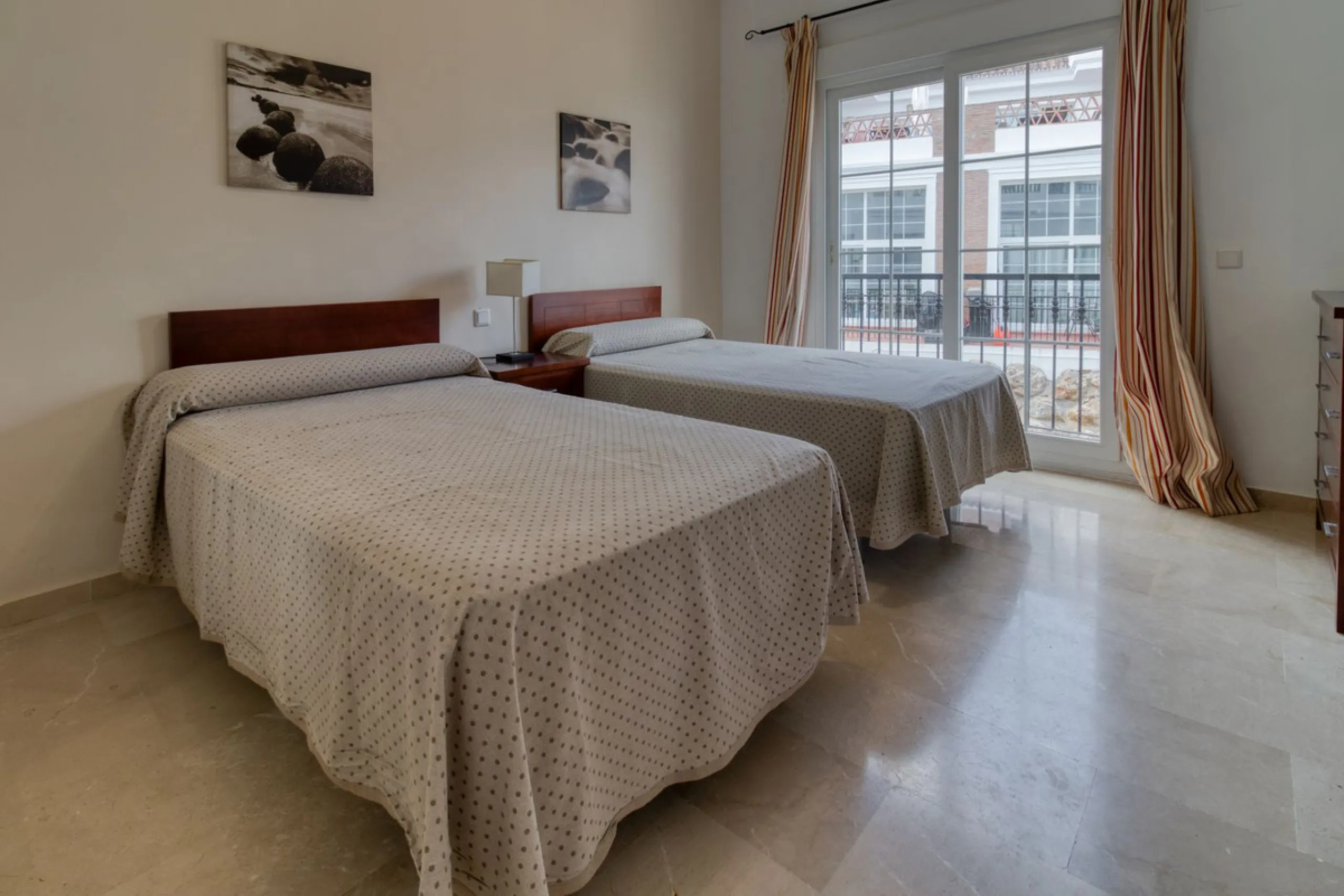 Very spacious home in the scenic Golf Resort near Malaga.