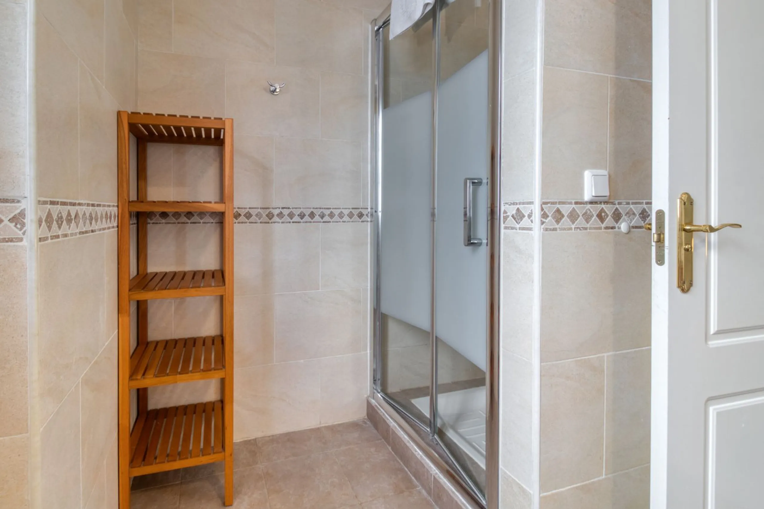 Very spacious home in the scenic Golf Resort near Malaga.