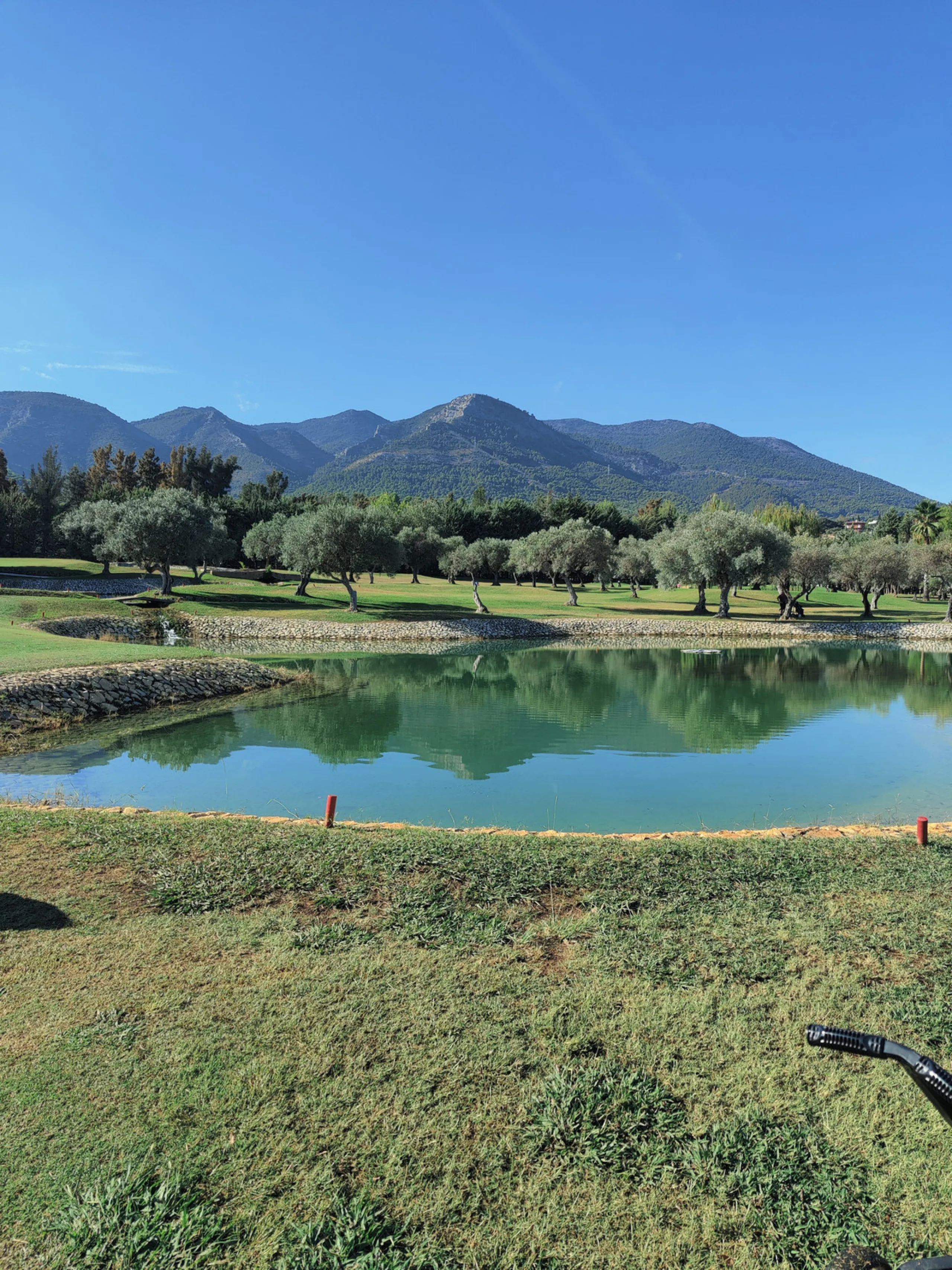 Very spacious home in the scenic Golf Resort near Malaga.