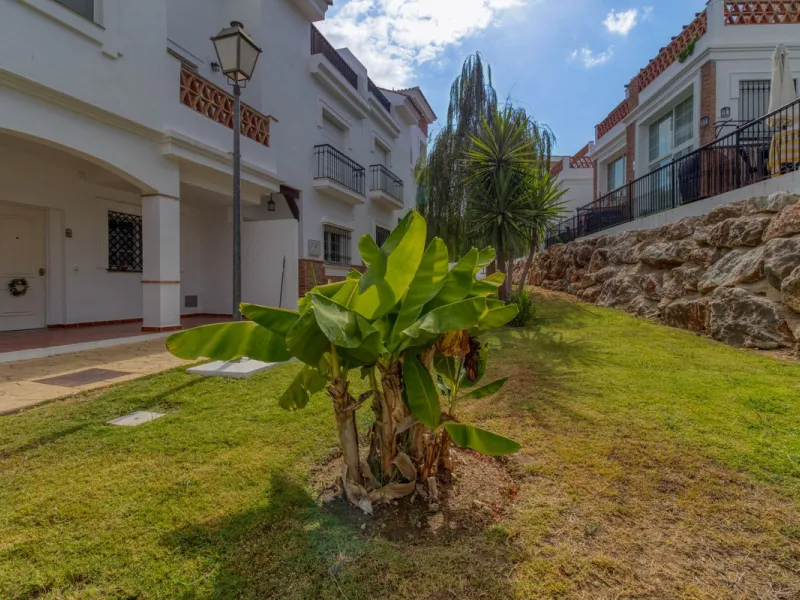 Very spacious home in the scenic Golf Resort near Malaga.