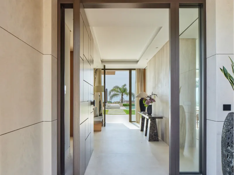 House - Detached Villa в продаже в Málaga, Málaga. В доме 5 спален и 8 ванных комнат. Площадь дома 361 м². Площадь участка 1710 м²