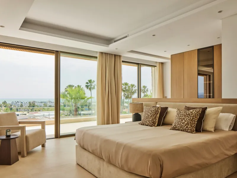 House - Detached Villa в продаже в Málaga, Málaga. В доме 5 спален и 8 ванных комнат. Площадь дома 361 м². Площадь участка 1710 м²