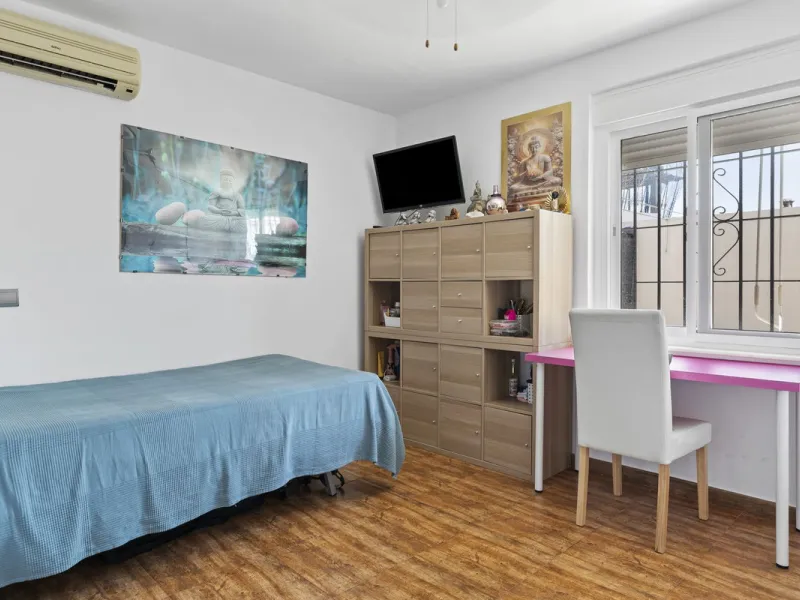 One level independent house in Fuengirola