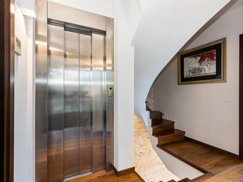 Exclusive villa with panoramic views in Sitges