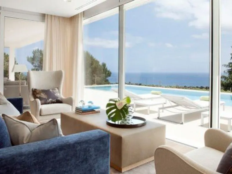 Newly built detached villa with sea views in Cunit