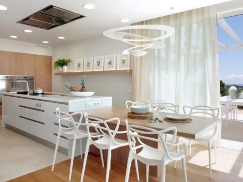 Newly built detached villa with sea views in Cunit