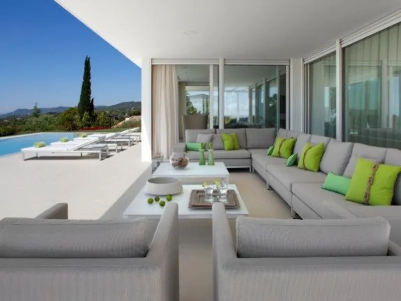 Newly built detached villa with sea views in Cunit