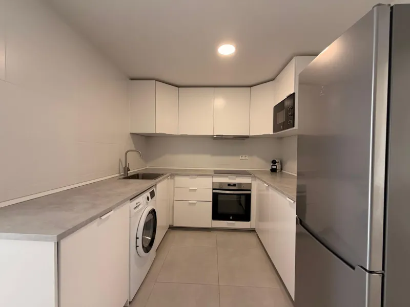 Apartment - Top Floor Apartment в продаже в Marbella, Málaga. В доме 3 спален и 2 ванных комнат. Площадь дома 132 м²