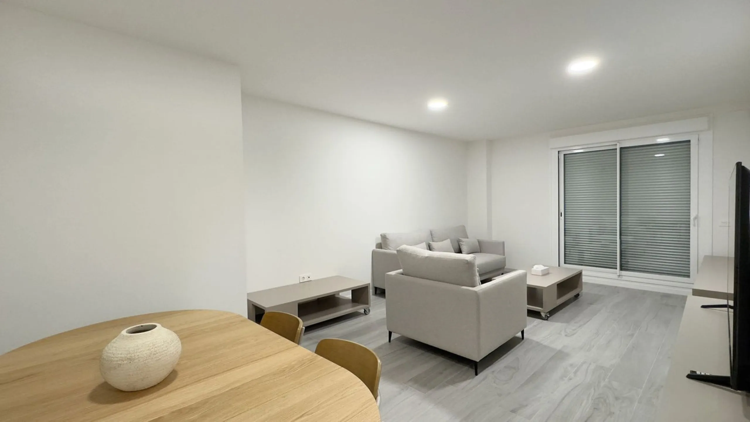 Apartment - Top Floor Apartment в продаже в Marbella, Málaga. В доме 3 спален и 2 ванных комнат. Площадь дома 132 м²