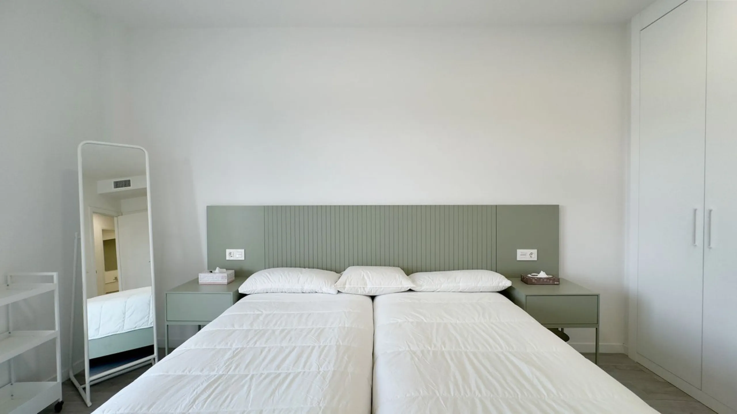 Apartment - Top Floor Apartment в продаже в Marbella, Málaga. В доме 3 спален и 2 ванных комнат. Площадь дома 132 м²