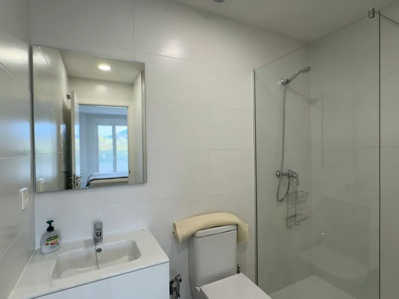 Apartment - Top Floor Apartment в продаже в Marbella, Málaga. В доме 3 спален и 2 ванных комнат. Площадь дома 132 м²