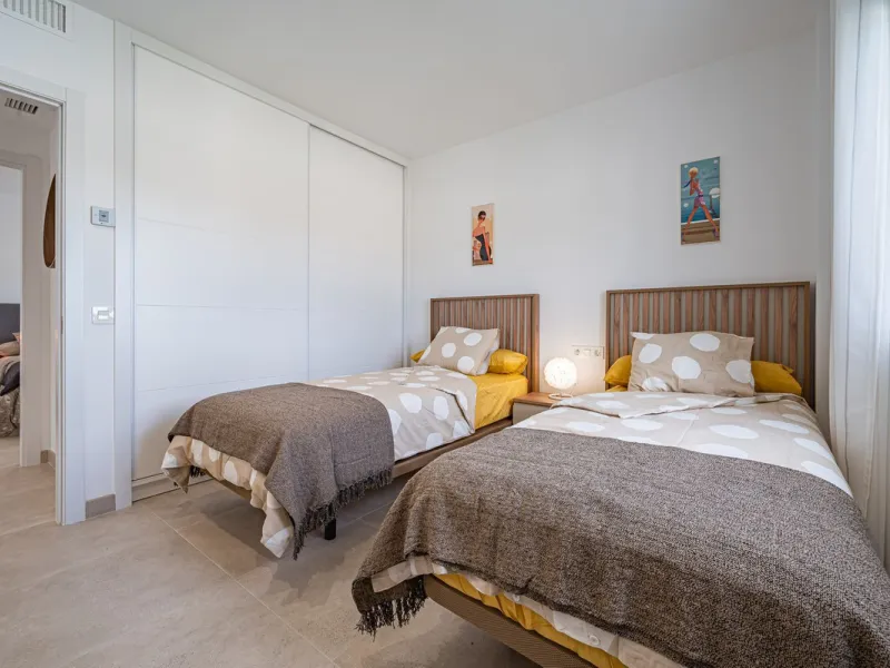House - Detached Villa в продаже в La Viñuela, Málaga. В доме 3 спален и 2 ванных комнат. Площадь дома 113 м². Площадь участка 600 м²