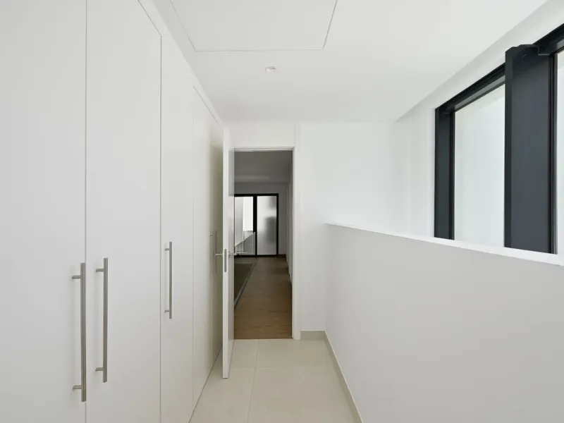 House - Semi-Detached House в продаже в Benalmadena, Málaga. В доме 4 спален и 5 ванных комнат. Площадь дома 183 м²