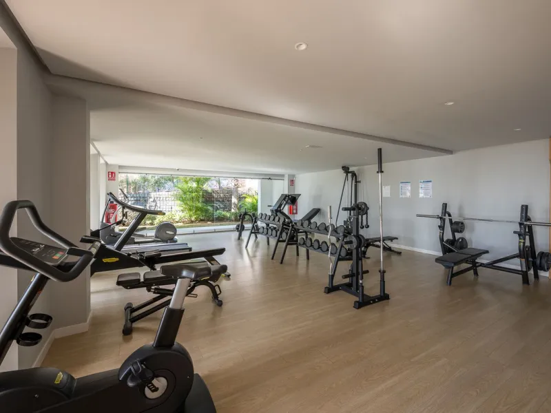House - Semi-Detached House в продаже в Benalmadena, Málaga. В доме 4 спален и 5 ванных комнат. Площадь дома 183 м²