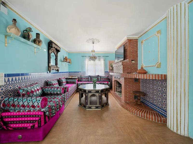 Exceptional Finca with Pool, Stables & Panoramic Rural Setting