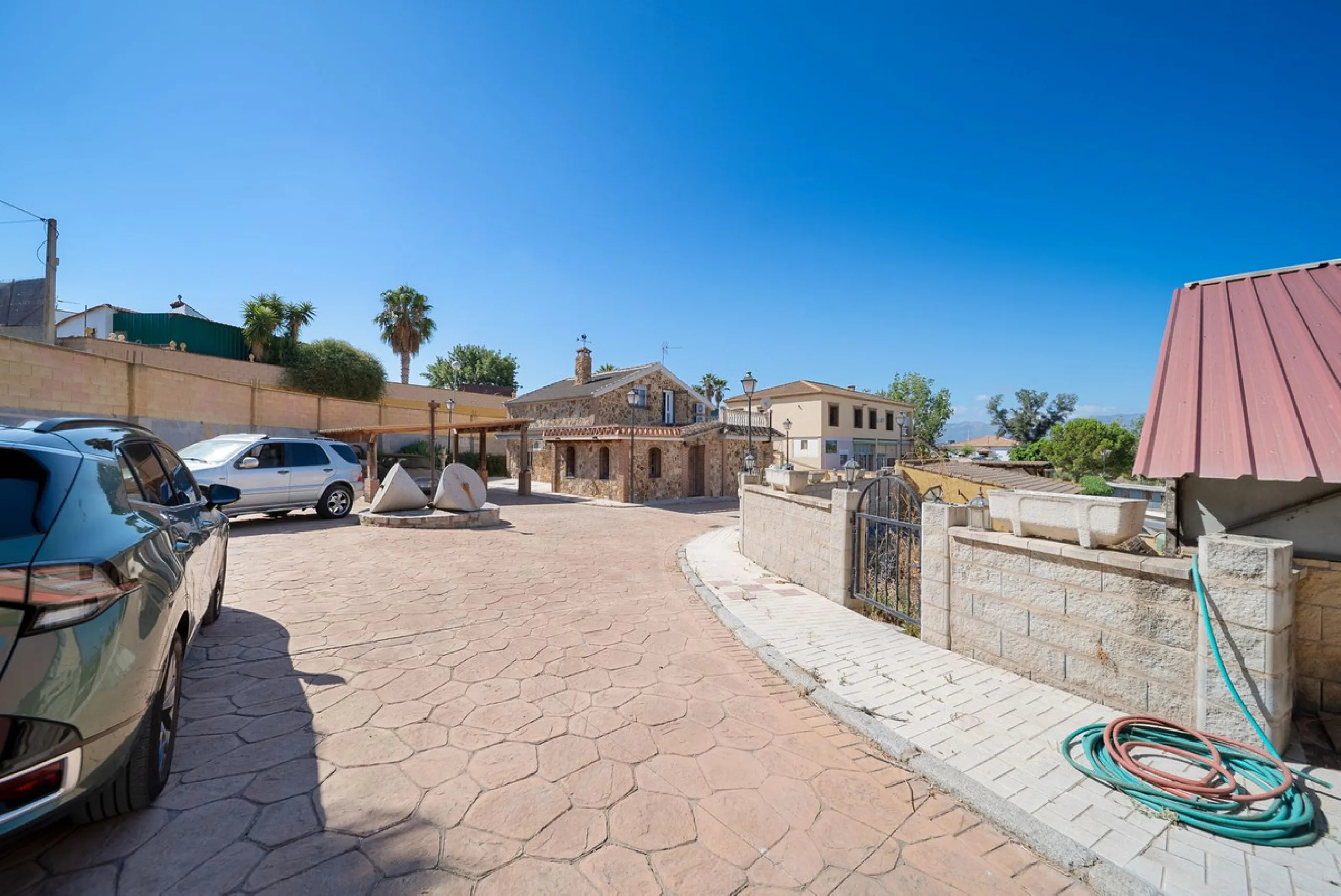 Exceptional Finca with Pool, Stables & Panoramic Rural Setting