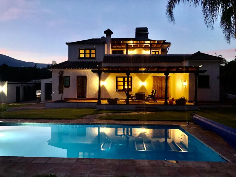 We proudly present one of the most authentic and beautiful Andalusian Cortijos with stables separate guest house in the Estepona area!