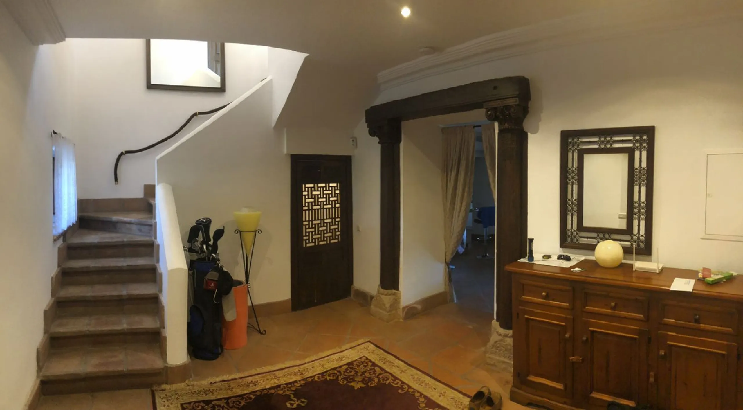 We proudly present one of the most authentic and beautiful Andalusian Cortijos with stables separate guest house in the Estepona area!