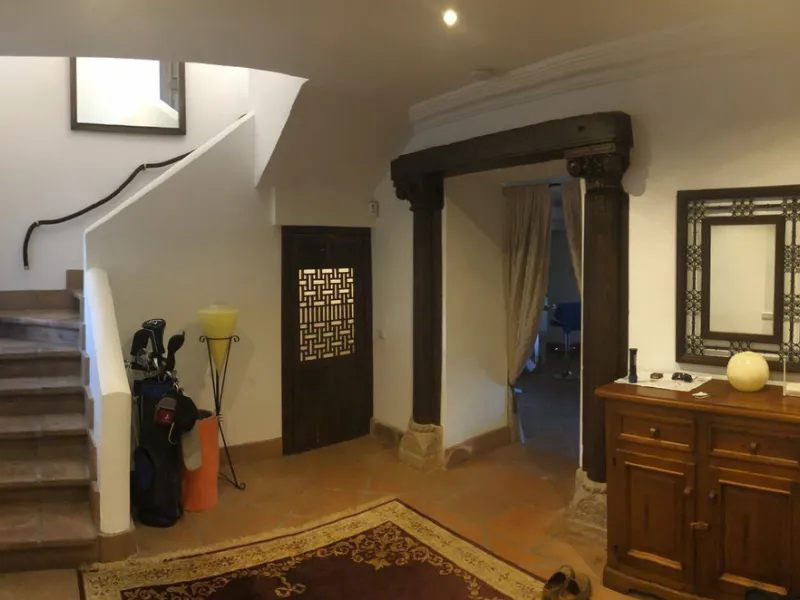 We proudly present one of the most authentic and beautiful Andalusian Cortijos with stables separate guest house in the Estepona area!