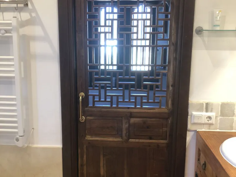 We proudly present one of the most authentic and beautiful Andalusian Cortijos with stables separate guest house in the Estepona area!