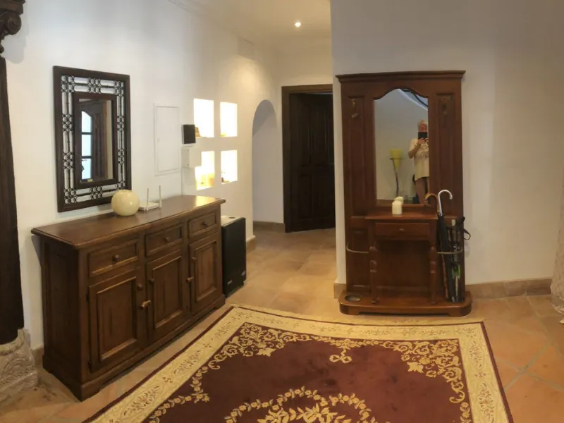 We proudly present one of the most authentic and beautiful Andalusian Cortijos with stables separate guest house in the Estepona area!