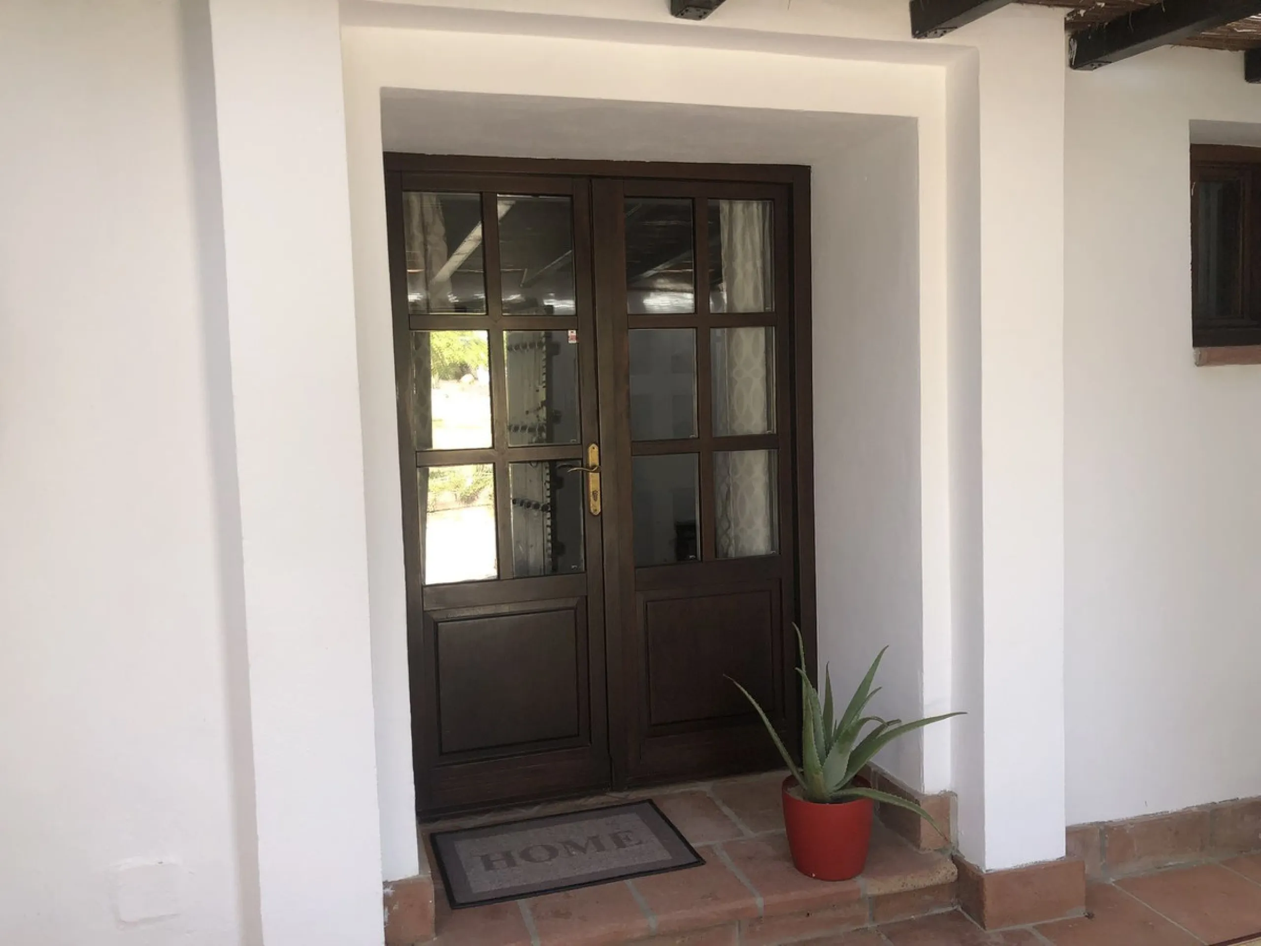 We proudly present one of the most authentic and beautiful Andalusian Cortijos with stables separate guest house in the Estepona area!