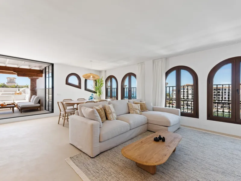 Apartment - Penthouse Duplex в продаже в Manilva, Málaga. В доме 4 спален и 4 ванных комнат. Площадь дома 133 м²