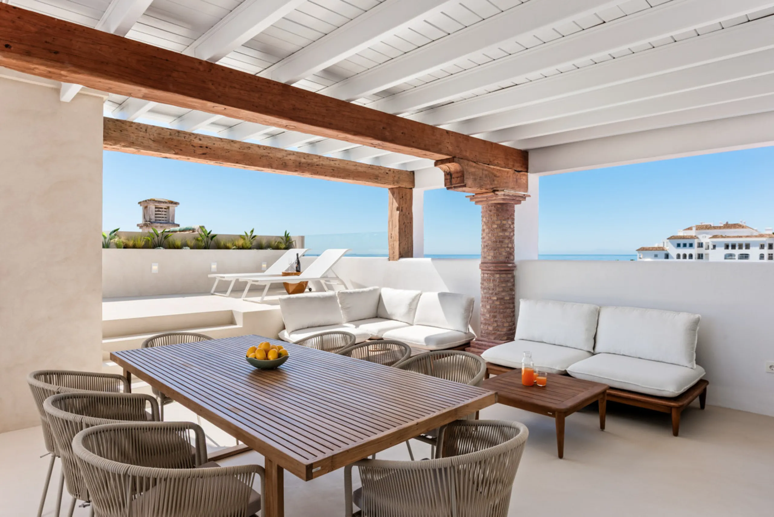 Apartment - Penthouse Duplex в продаже в Manilva, Málaga. В доме 4 спален и 4 ванных комнат. Площадь дома 133 м²