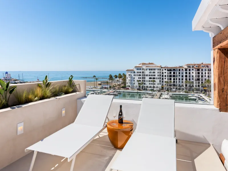Apartment - Penthouse Duplex в продаже в Manilva, Málaga. В доме 4 спален и 4 ванных комнат. Площадь дома 133 м²