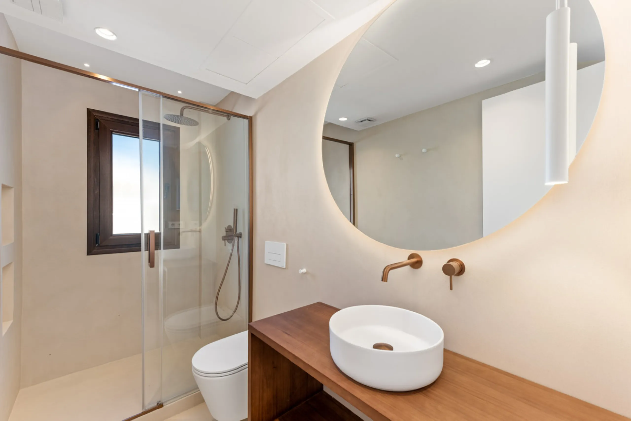 Apartment - Penthouse Duplex в продаже в Manilva, Málaga. В доме 4 спален и 4 ванных комнат. Площадь дома 133 м²
