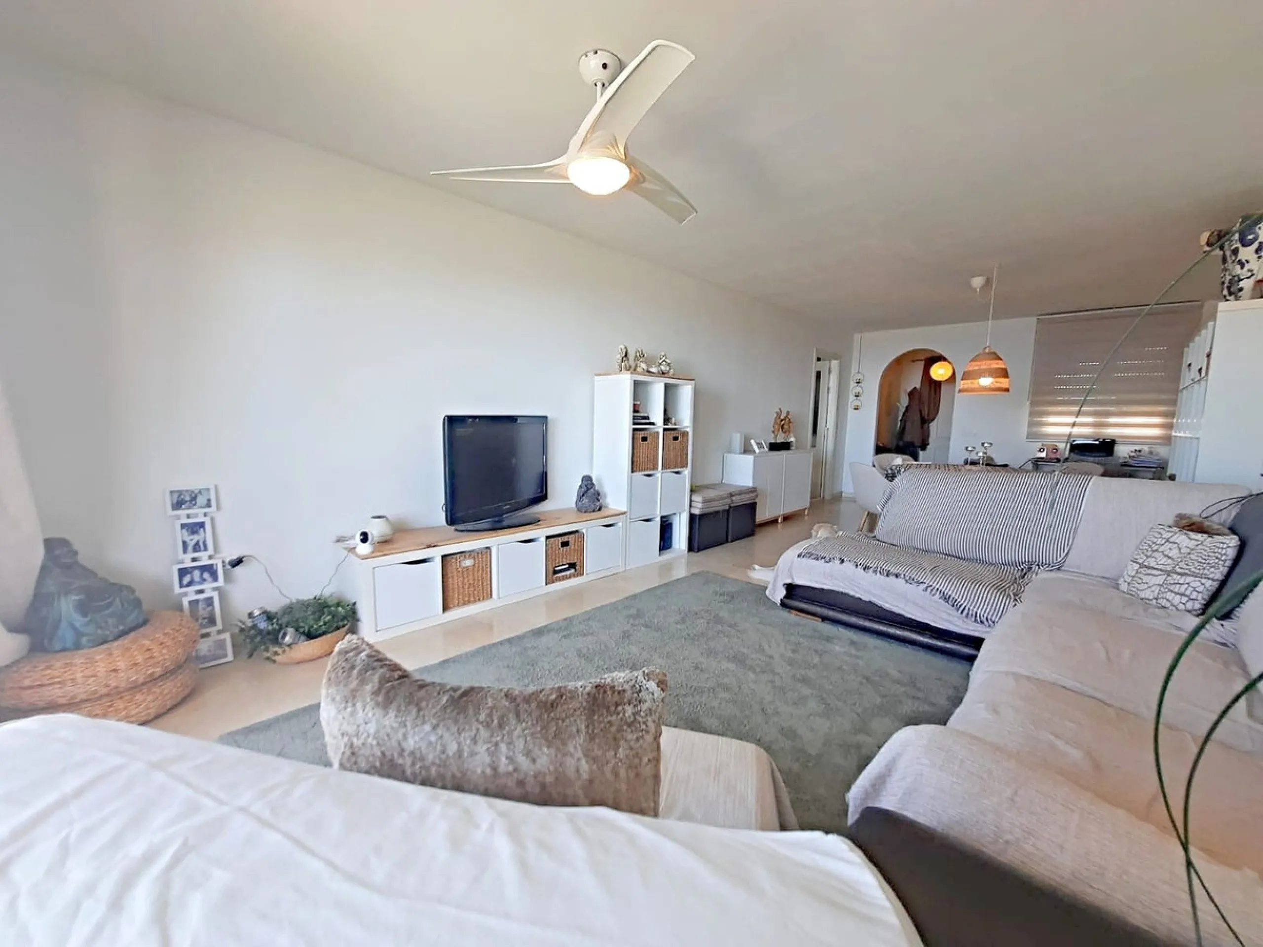 Apartment - Penthouse в продаже в Benalmadena, Málaga. В доме 2 спален и 2 ванных комнат. Площадь дома 152 м². Площадь участка 1 м²