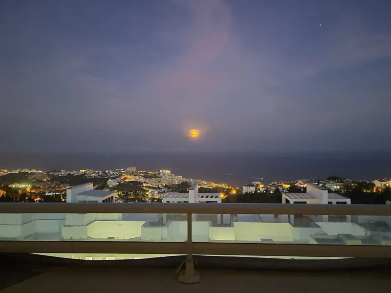 Apartment - Penthouse в продаже в Benalmadena, Málaga. В доме 2 спален и 2 ванных комнат. Площадь дома 152 м². Площадь участка 1 м²