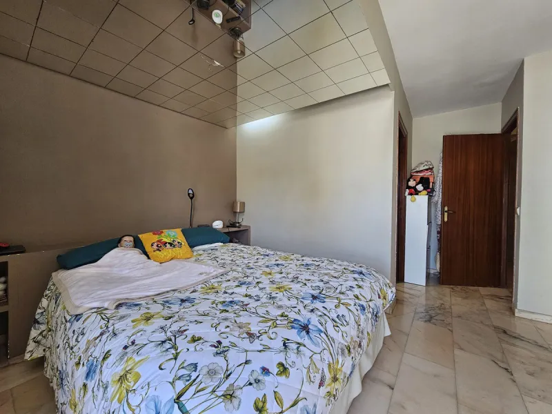 Apartment - Top Floor Apartment в продаже в Estepona, Málaga. В доме 3 спален и 2 ванных комнат. Площадь дома 124 м²